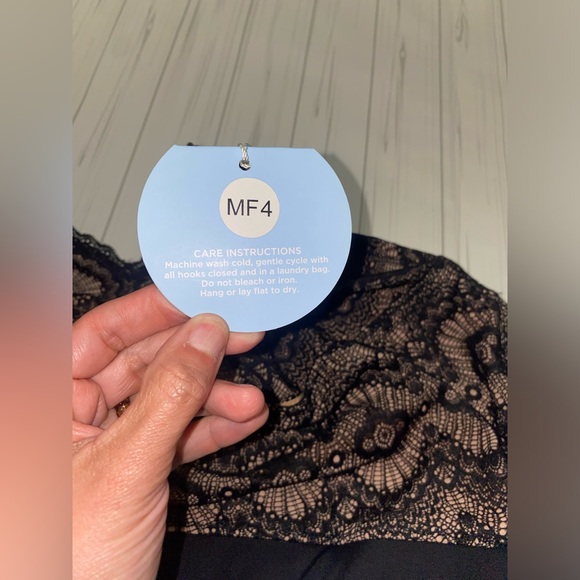 Milkful nursing and pumping bra- NWT - Picture 6 of 8